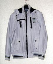 Продаётся подростковая куртка  44-46 размер.